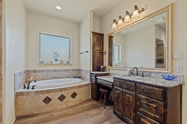 117 Birdie Dr, House other with 3 bedrooms, 2 bathrooms and null parking in Lipan TX | Image 22