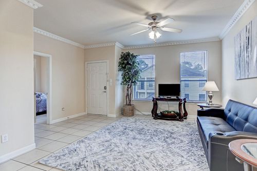 4-2088 Laverne St, Houston, TX, 77080-6756 | Card Image