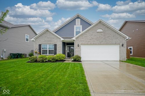 1299 W Crystal Dr, Fortville, IN, 46040-1585 | Card Image