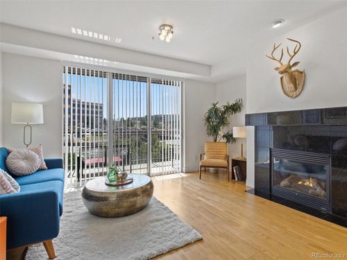 d204-9019 E Panorama Cir, Englewood, CO, 80112-3568 | Card Image