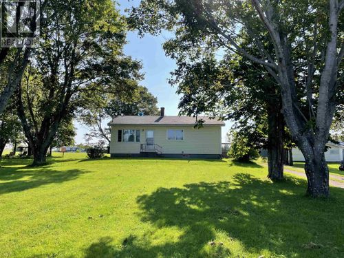 303 Phillip St, Tignish, PE, C0B0A9 | Card Image