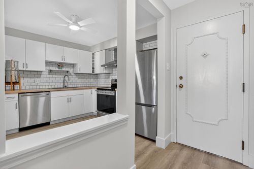 409-87 Kearney Lake Rd, Halifax, NS, B3M4H1 | Card Image