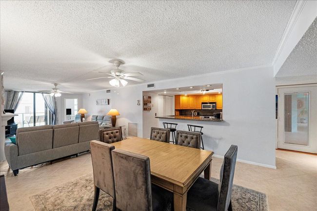 APT-323 - 4100 Highway A1a, Condo with 3 bedrooms, 3 bathrooms and null parking in Hutchinson Island FL | Image 10