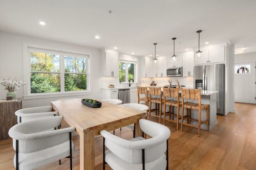 unit-a-12 Founders Sq, Greenland, NH, 03840-2393 | Card Image