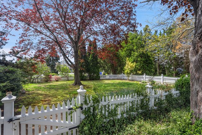 Large level lot for expansion potential | Image 8
