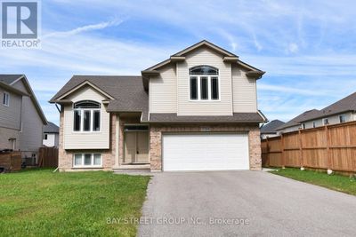 7733 Oldfield Rd, House other with 5 bedrooms, 3 bathrooms and 6 parking in Niagara Falls ON | Image 3