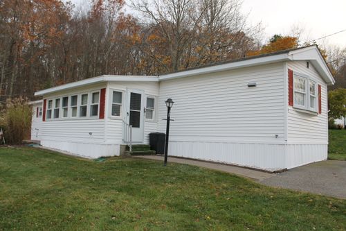 16 Bridlepath Trl, Killingworth, CT, 06419-1206 | Card Image