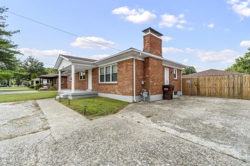 6206 Upper Hunters Trce, Louisville, KY, 40216-1430 | Card Image