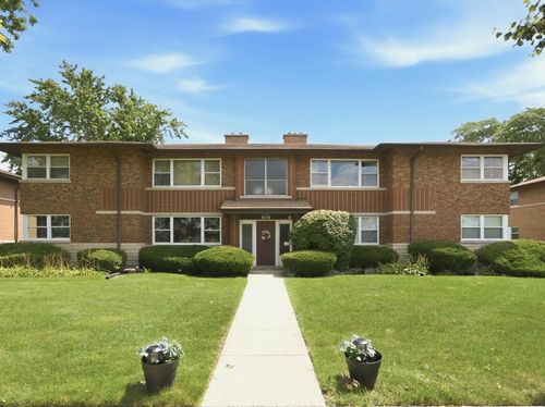 2s-1421 Balmoral Ave, Westchester, IL, 60154-3672 | Card Image