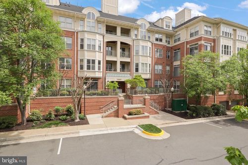 205-1860 Stratford Park Pl, RESTON, VA, 20190-3366 | Card Image