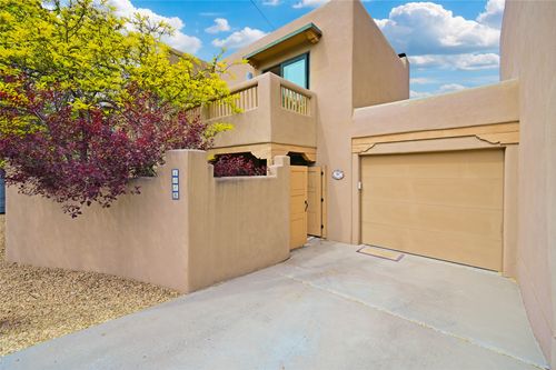 b-108 Monte Vista Place, Santa Fe, NM, 87501 | Card Image