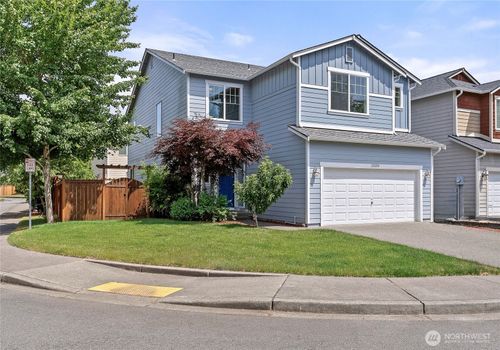 24204 Se 278th St, Maple Valley, WA, 98038-3356 | Card Image