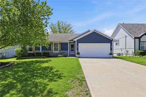 20903 W 224th Street, Spring Hill, KS, 66083 | Card Image