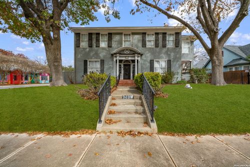 343 W Gramercy Pl, San Antonio, TX, 78212-2825 | Card Image