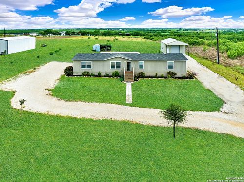 1640 Wosnig Rd, Marion, TX, 78124-5043 | Card Image