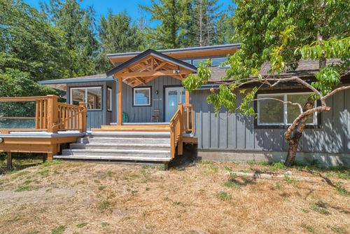 13587 Barabash Rd, Garden Bay, BC, V0N1S1 | Card Image