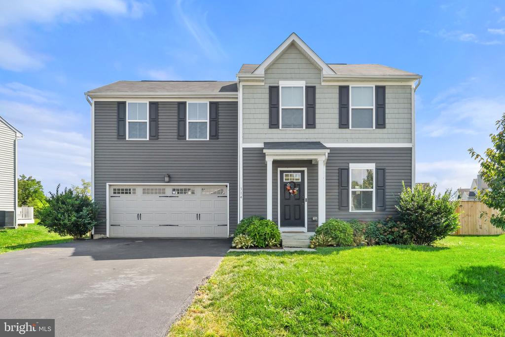 Tickseed Ct, Bunker Hill, WV 25413