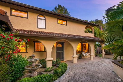 81 Santa Maria Dr, Novato, CA, 94947-3734 | Card Image