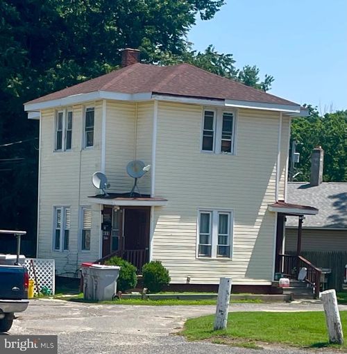 411 N East Ave, Vineland, NJ, 08360-3815 | Card Image