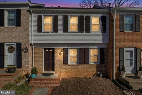 5526 Kendrick Ln, BURKE, VA, 22015-1947 | Card Image