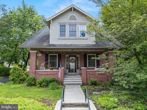 17 Water St, OLEY, PA, 19547-8720 | Card Image