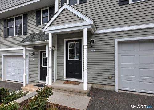 10-10 Barnum Ct, Bethel, CT, 06801-8001 | Card Image
