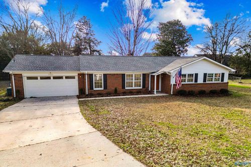 2206 Shannonhouse Rd Sw, Huntsville, AL, 35803-1442 | Card Image