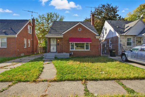 7611 Braile St, Detroit, MI, 48228-3227 | Card Image