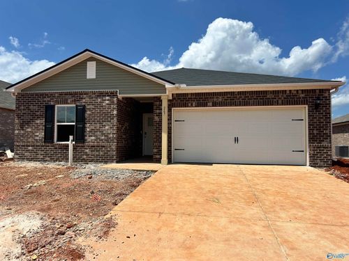 267 Avebury Rd, Meridianville, AL, 35759-1990 | Card Image