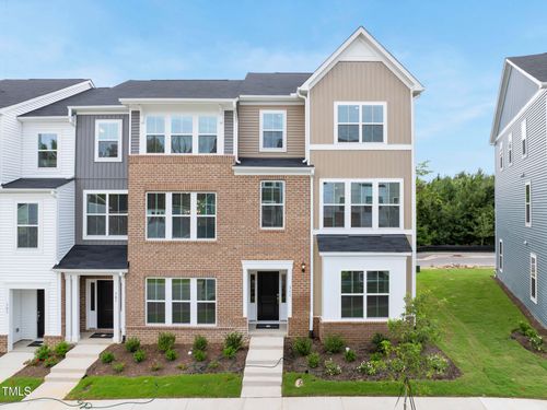 101-311 Chesapeake Commons St, Garner, NC, 27529-5356 | Card Image