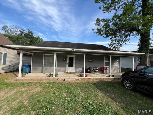 308 E Pine St, East Prairie, MO, 63845-1131 | Card Image