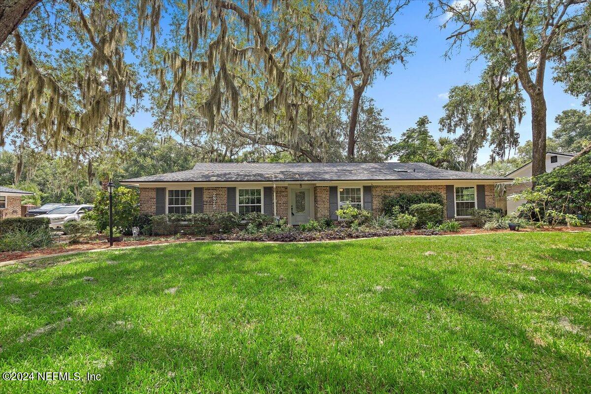 Paces Ferry Rd, Orange Park, FL 32073