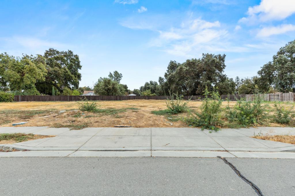 Land in Knights Landing 2