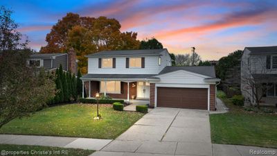 23260 Robert John Street, Home with 4 bedrooms, 2 bathrooms and null parking in St. Clair Shores MI | Image 1