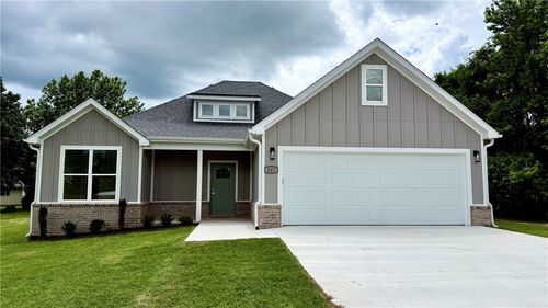 147 County Avenue, Lincoln, AR, 72744 | Card Image