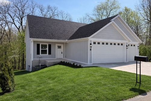 8 Brentwood Dr, Bella Vista, AR, 72715-5357 | Card Image