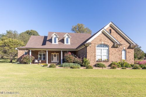 950 Rodeo Way, Nesbit, MS, 38651 | Card Image