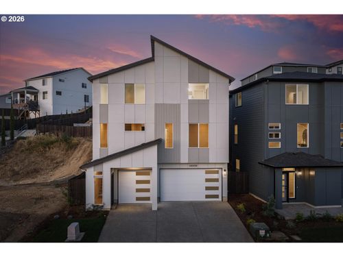 12370 Sw Silvertip St, Beaverton, OR, 97007-3016 | Card Image