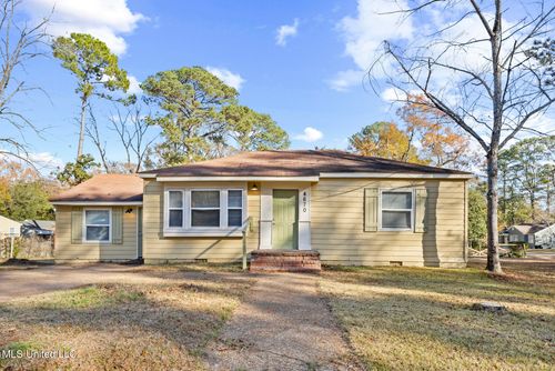 4670 Londonderry Dr, Jackson, MS, 39206-5449 | Card Image