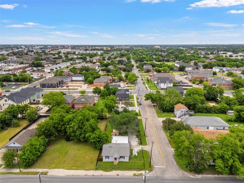 1724 S 18th St, Waco, TX, 76706-3007 | Card Image