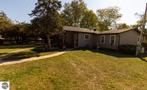 1196 Summers Lane, Weidman, MI, 48893 | Card Image