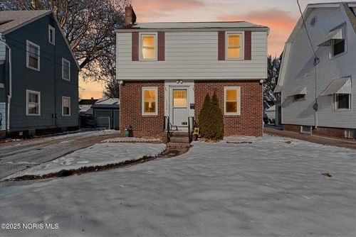 1374 Wildwood Rd, Toledo, OH, 43614-2818 | Card Image