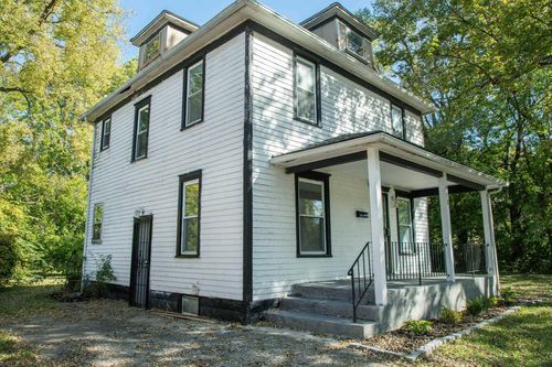 413 Oneida, Waterloo, IA, 50703 | Card Image
