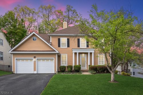 11 Surrey Ln, Basking Ridge, NJ, 07920-3732 | Card Image