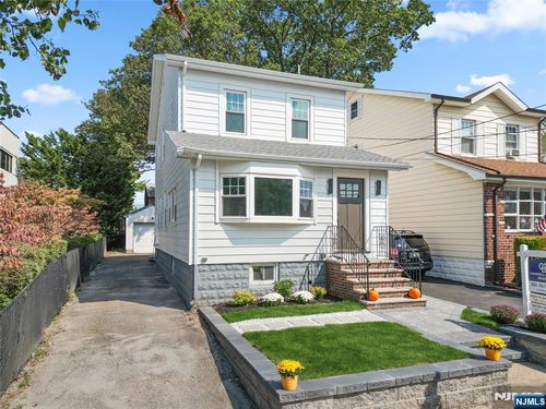 485 Columbia Ave, Ridgefield, NJ, 07657-1407 | Card Image