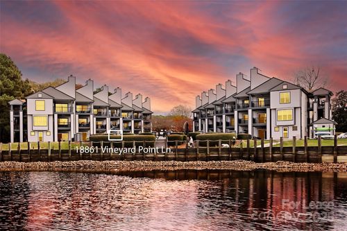 18861 Vineyard Point Ln, Cornelius, NC, 28031-7995 | Card Image