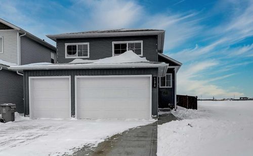 11910 81 Ave, Grande Prairie, AB, T8W0M7 | Card Image