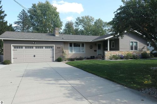 210 Pineview Dr, Alma, MI, 48801-2159 | Card Image