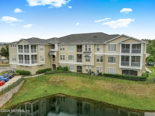 601-8290 Gate Pkwy W, Jacksonville, FL, 32216-3624 | Card Image