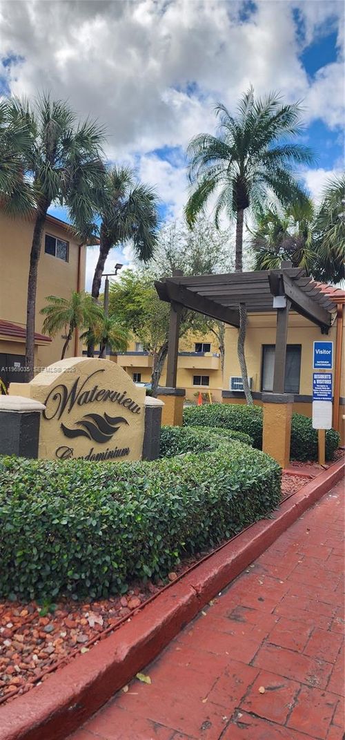 apt-203-8250 Sw 149th Ct, Miami, FL, 33193-3105 | Card Image